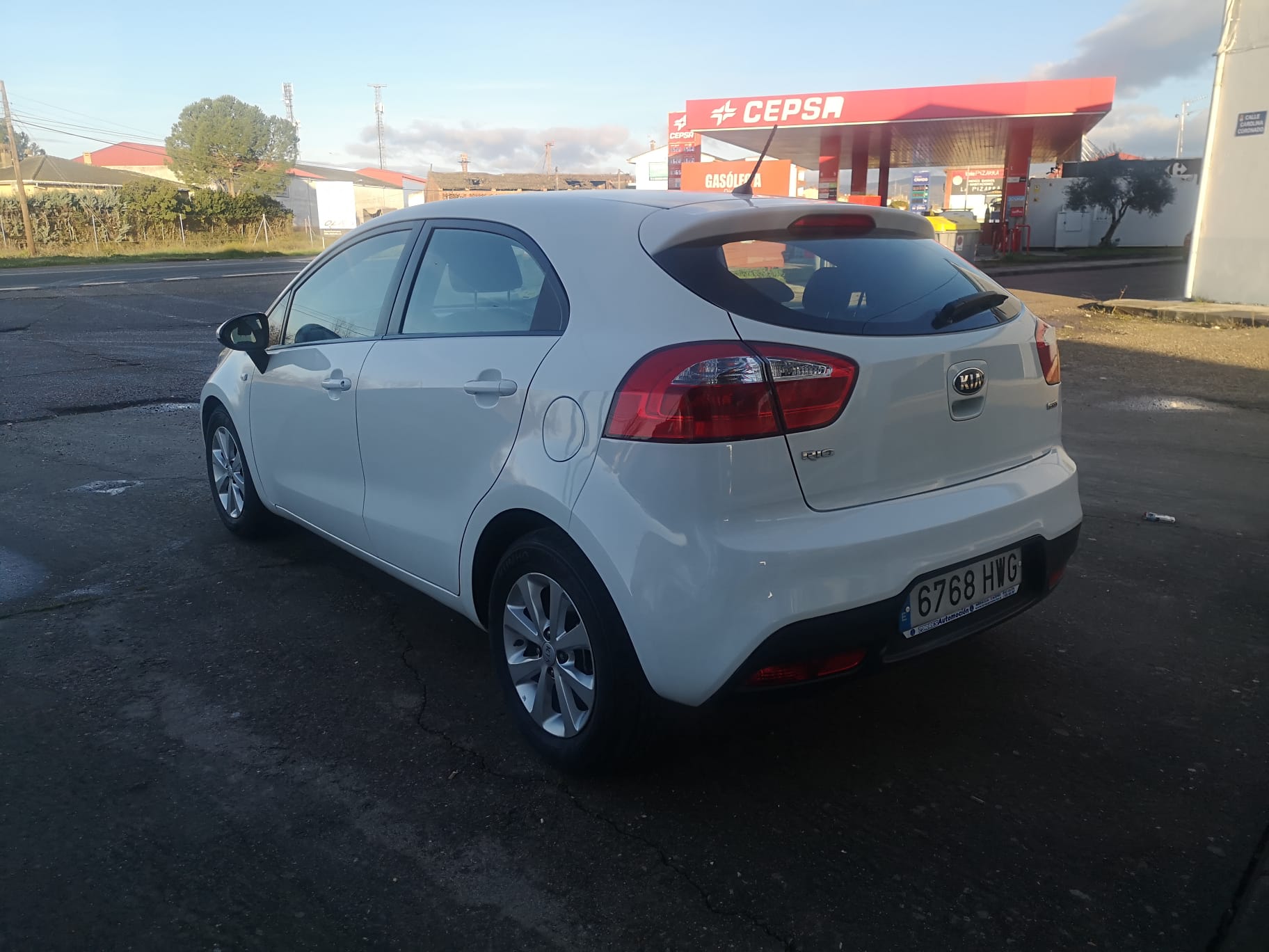 KIA RIO 1.4DIESEL 90CV AÑO2014 - Imagen 5