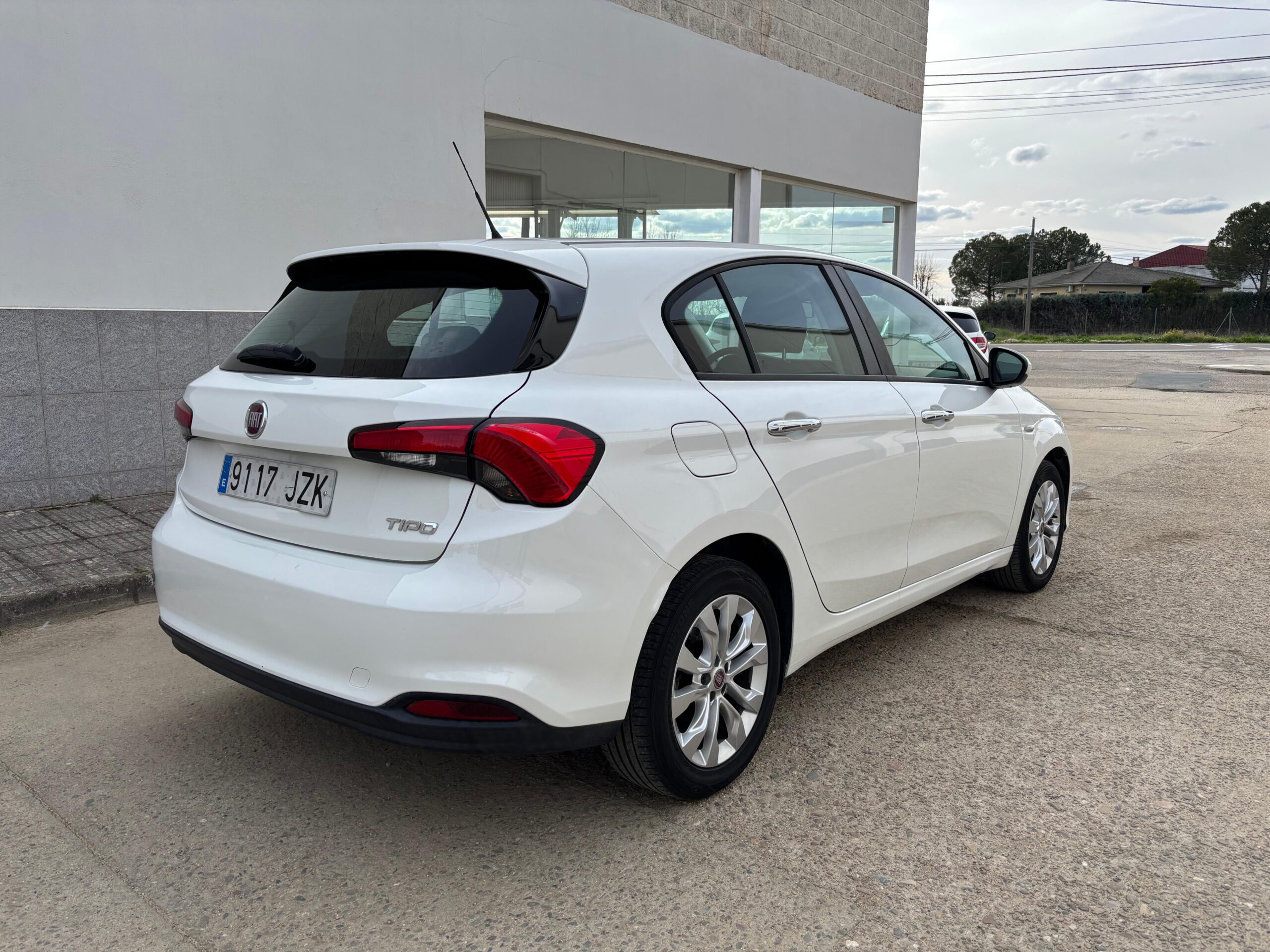 FIAT TIPO 1.4 16V 95CV GASOLINA 2017 - Imagen 2