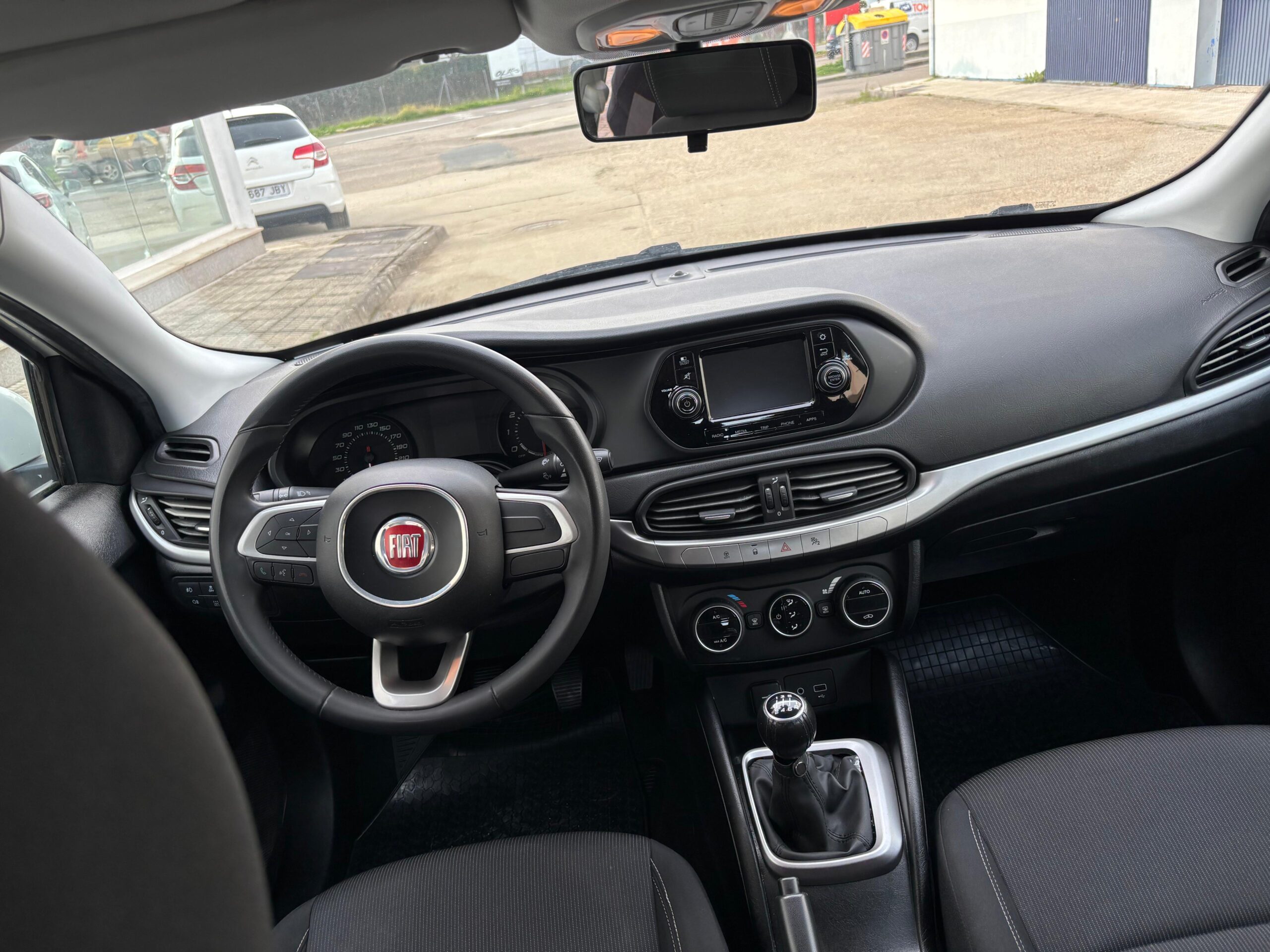 FIAT TIPO 1.4 16V 95CV GASOLINA 2017 - Imagen 8